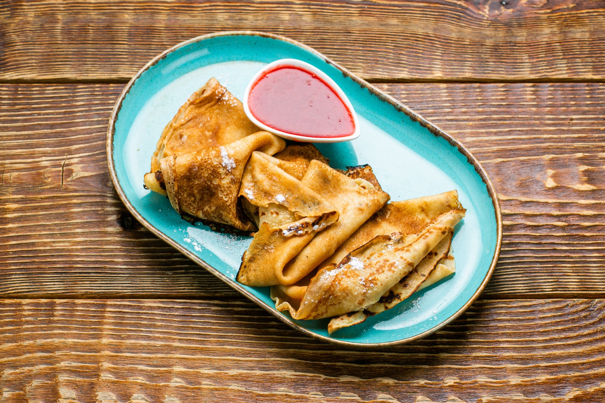 Pannkoogid maasikamoosiga